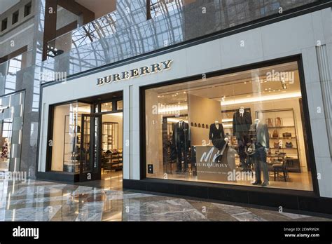 burberry outlet mall locations.